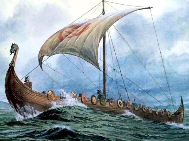 Лодка викингов в бурном море