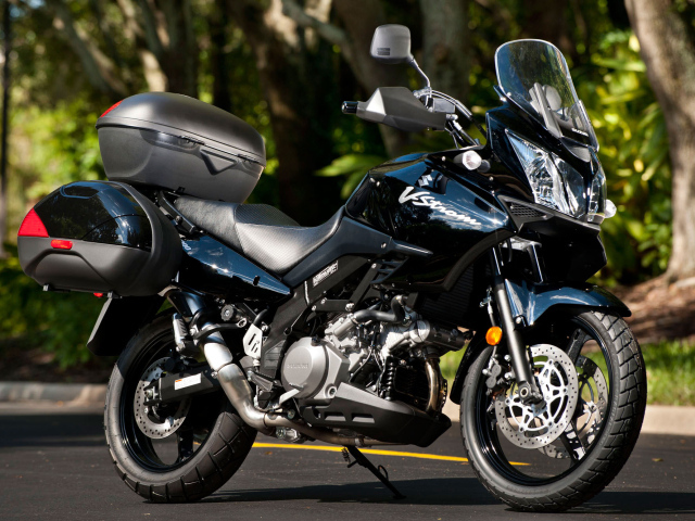 Тест-драйв мотоцикла Suzuki V-Storm 1000  DL
