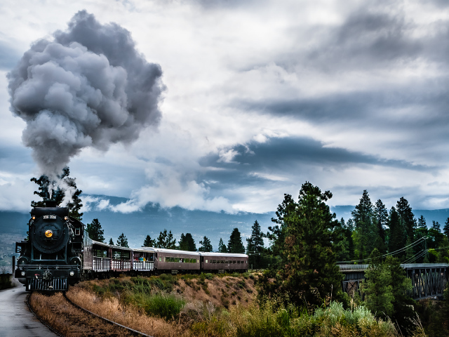 Retro steam train in Canada Desktop wallpapers 640x480