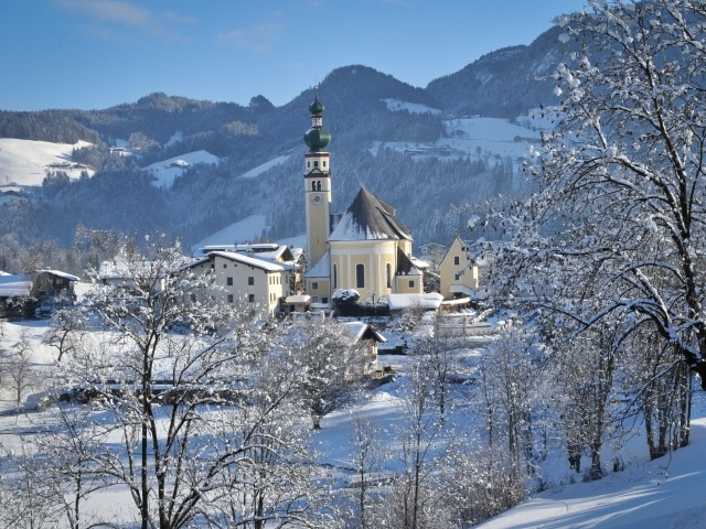 Церковь на курорте Тельфс-Бюхен, Австрия