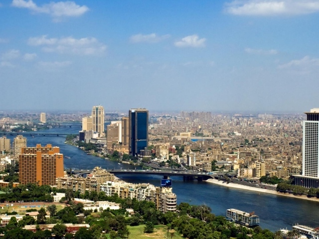 Река в Каире