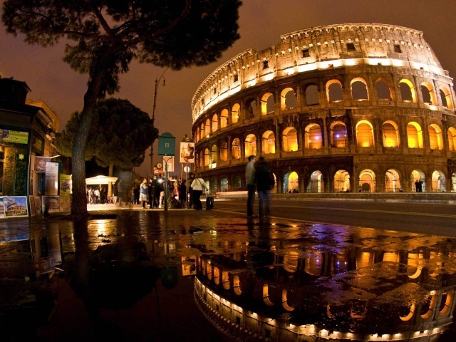 Прогулка после дождя в Риме, Италия