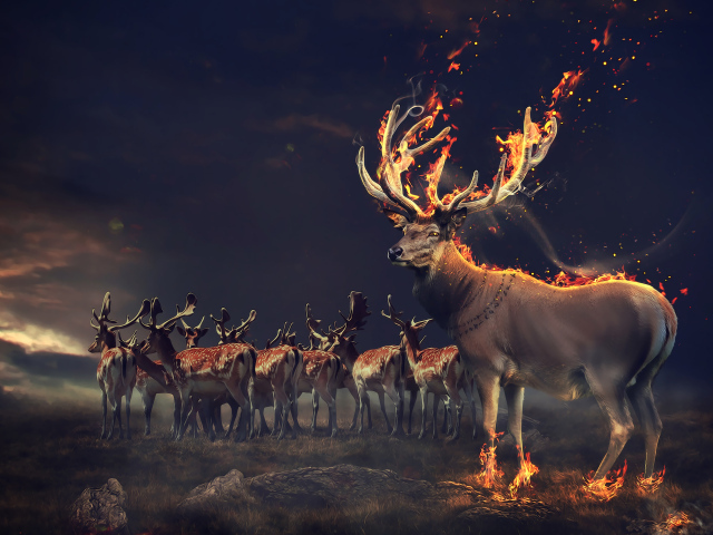 Фантастический олень с огненными рогами и копытами