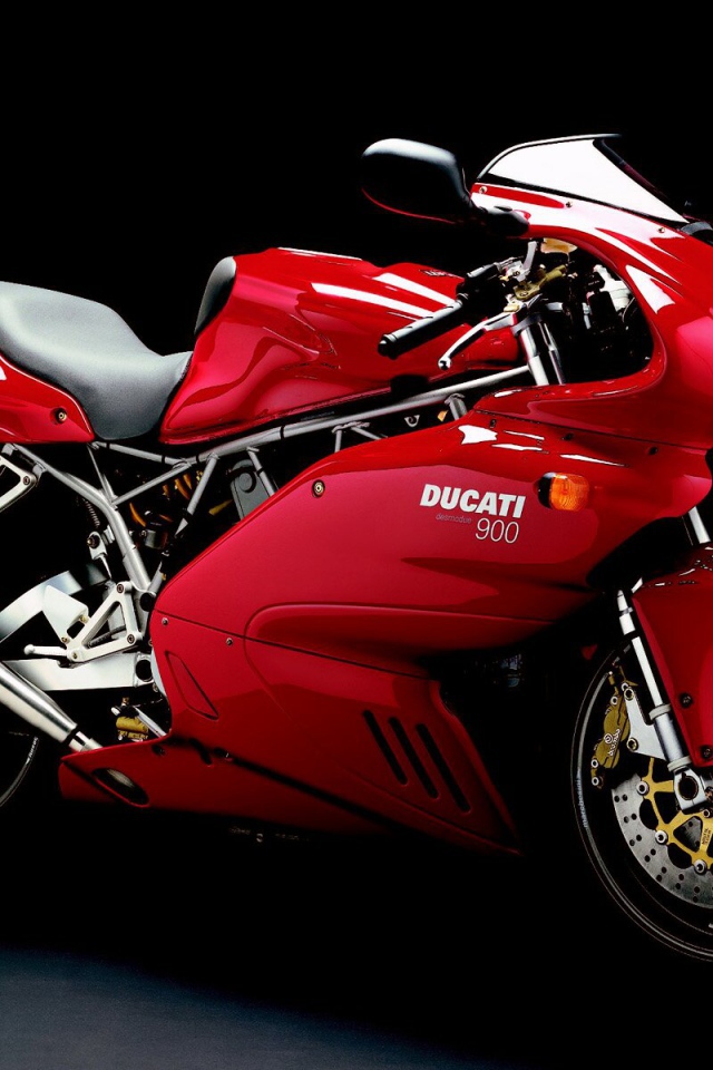 Ducati 900