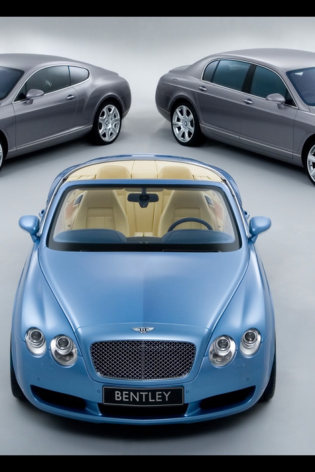 Красивый Bentley Continental