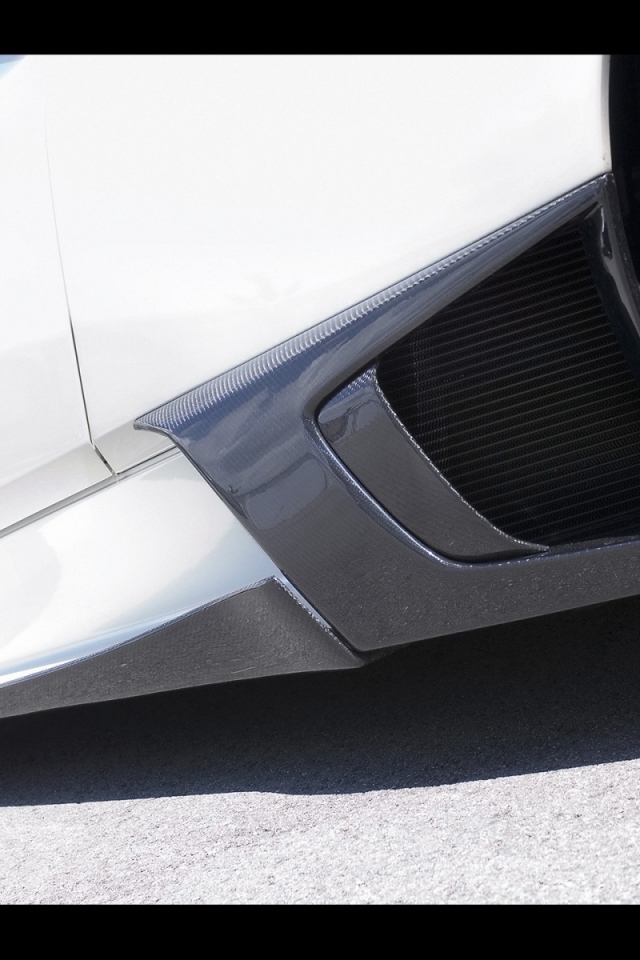 Белый Lamborghini