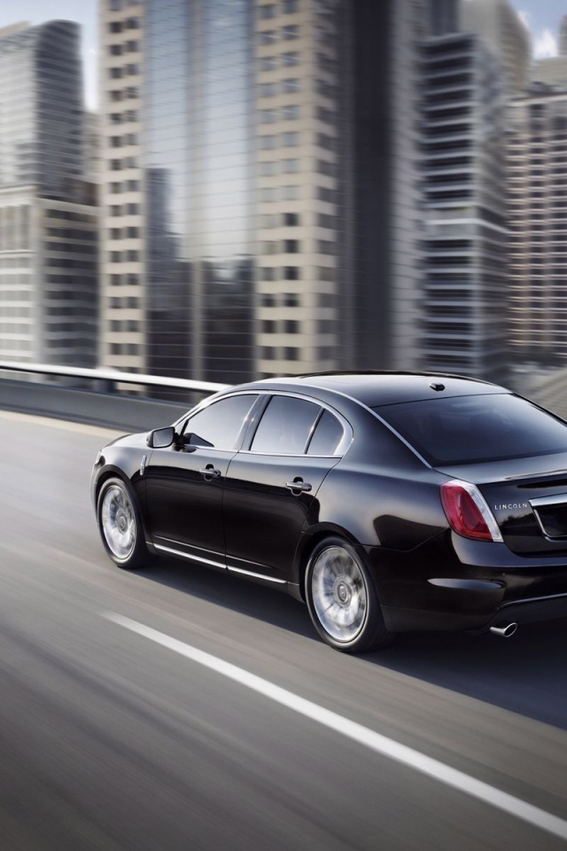 Lincoln на скоростном шоссе