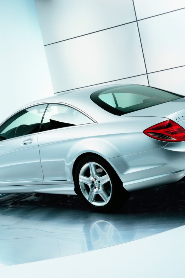 Мерседес - игрушка для состоятельных