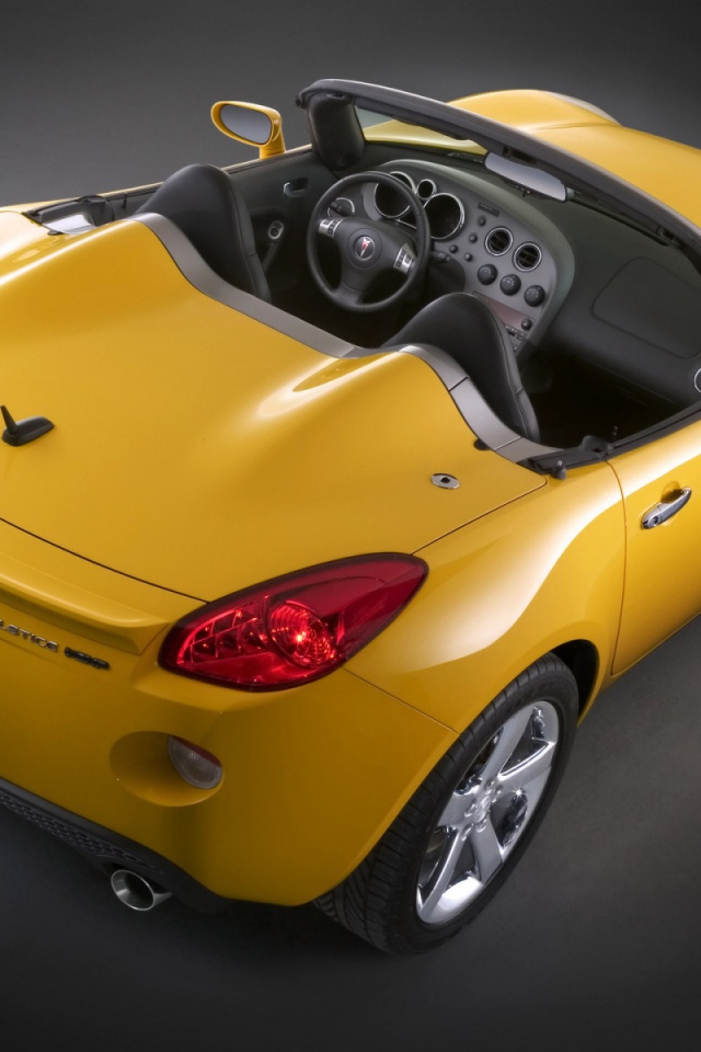 Pontiac Solstic вид сзади