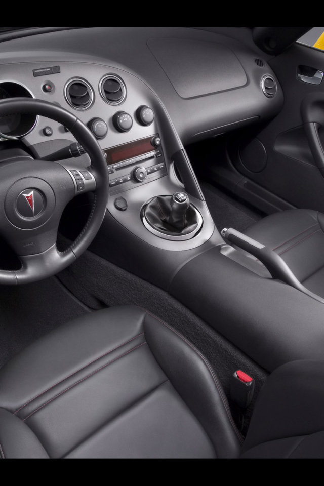 Салон машины Pontiac Solstic