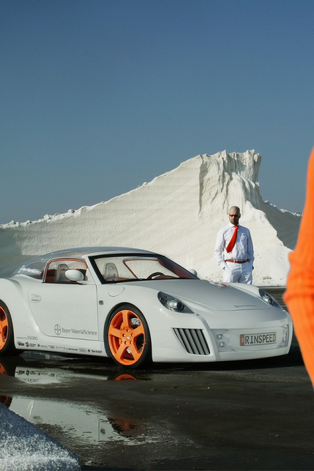 Респектный автомобиль Porsche