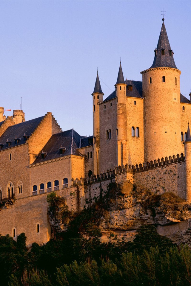 Замок на закате