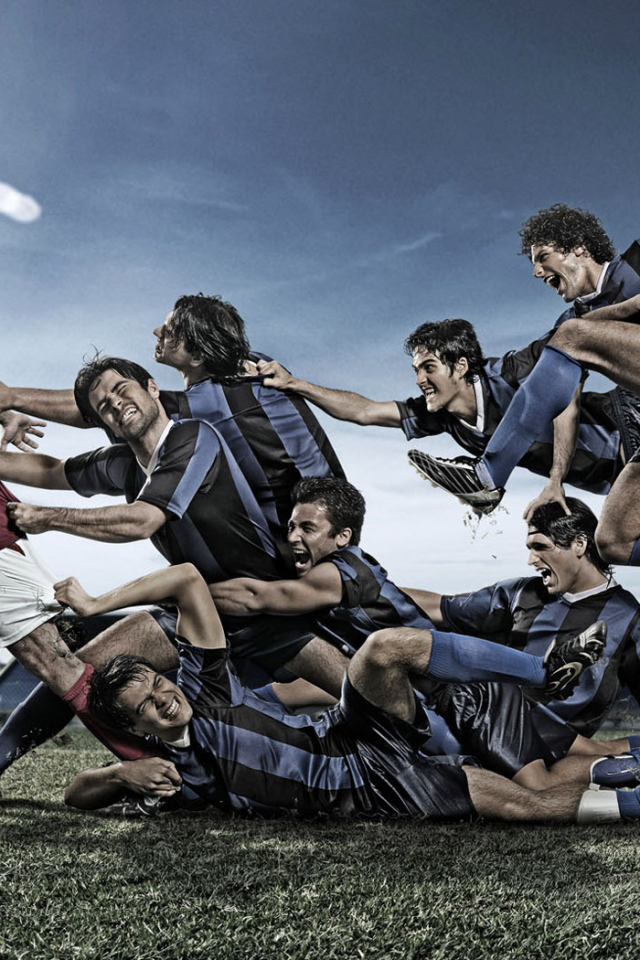 Драка за мяч / Футбол