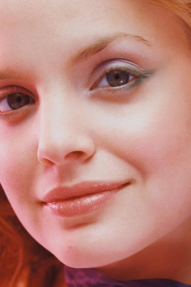 Мена Сувари / Mena Suvari