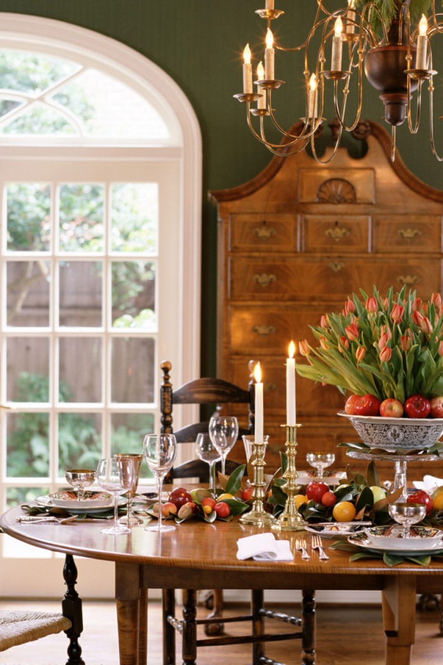 Столовая / Вид на сад