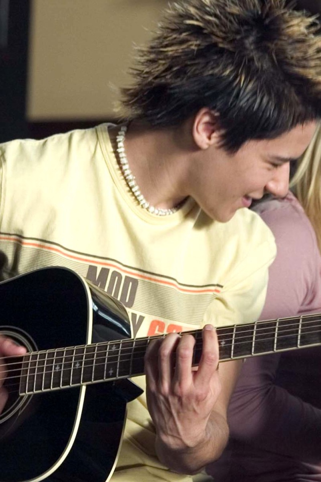 Сердце лета / Raise Your Voice