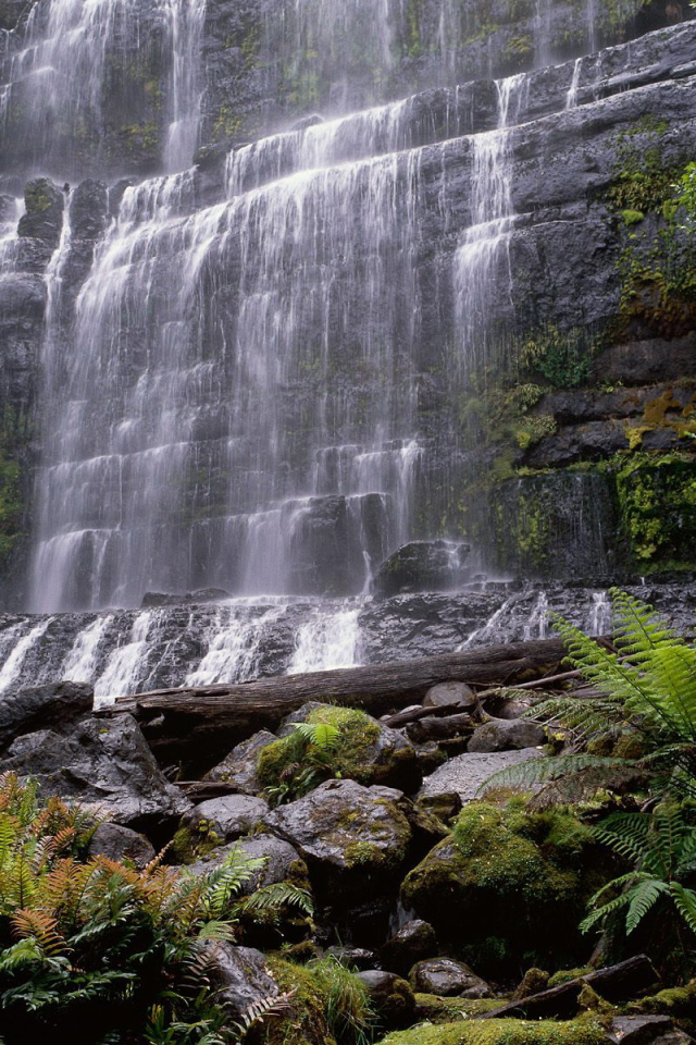 Водопад Рассел Фолс
