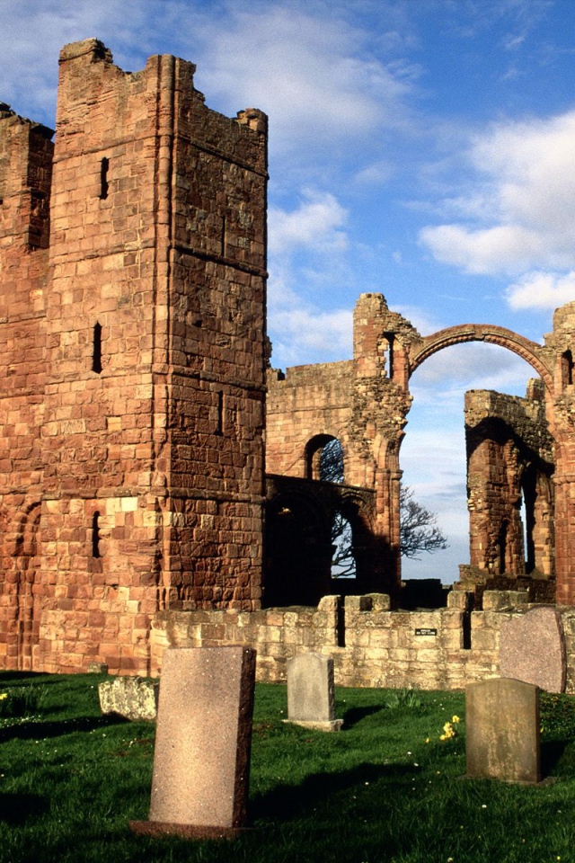 Монастырь Lindisfarne