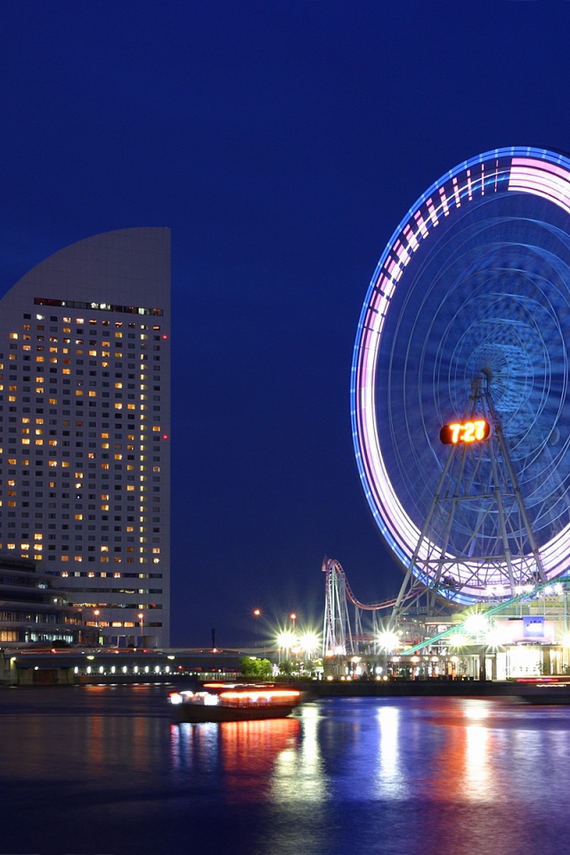 Карусель в Токио