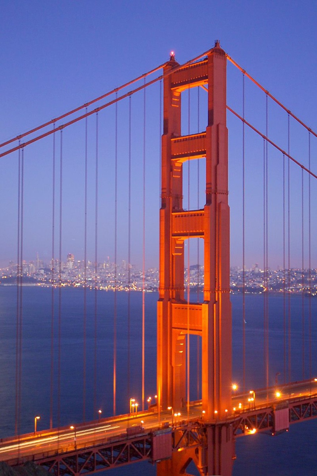 Восход луны в Сан-Франциско / Калифорния / США