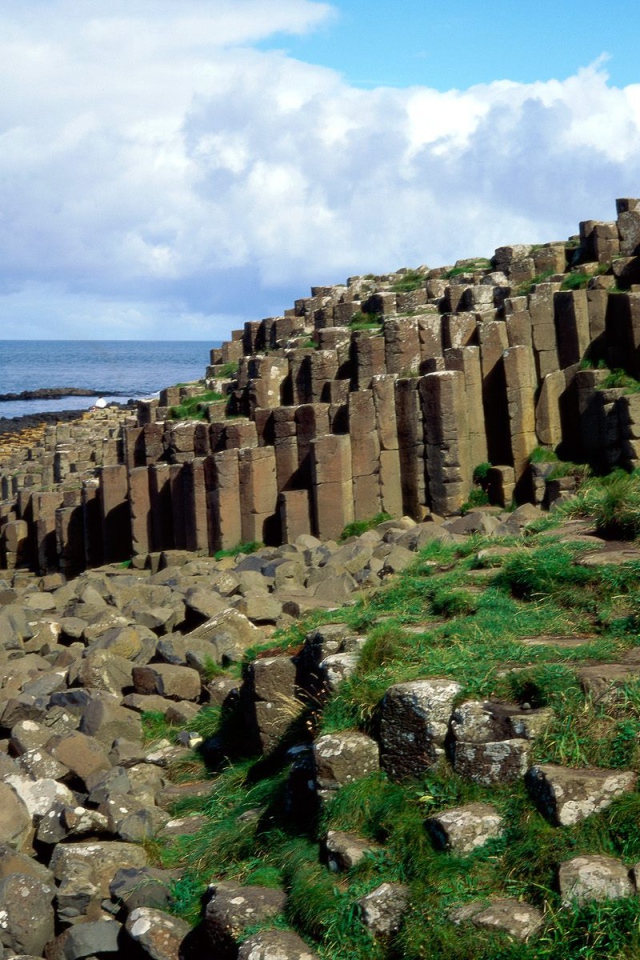 Гигантские плиты