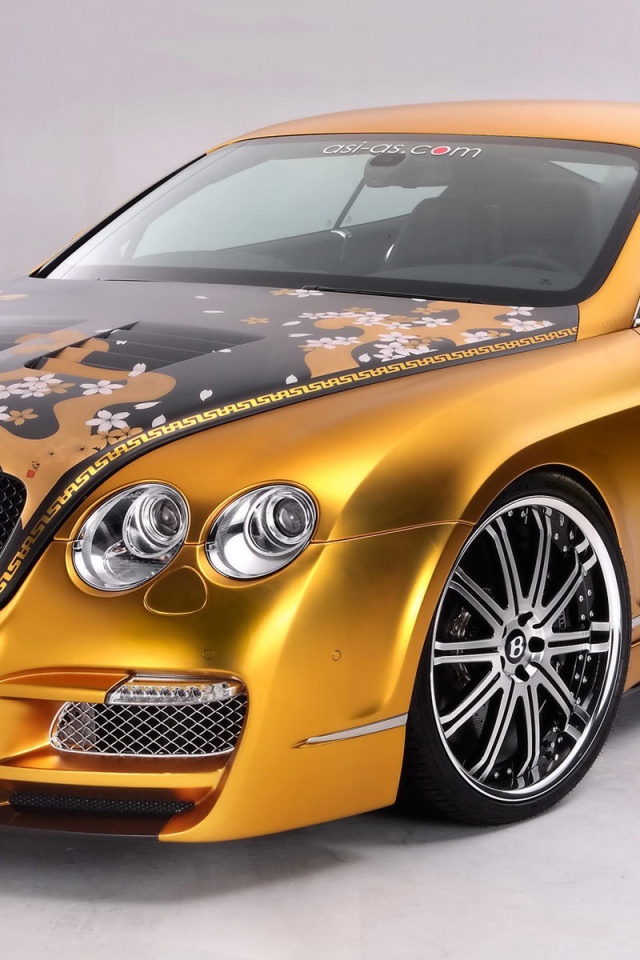 Золотой Bentley