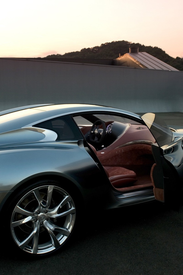 Спорткар Инфинити