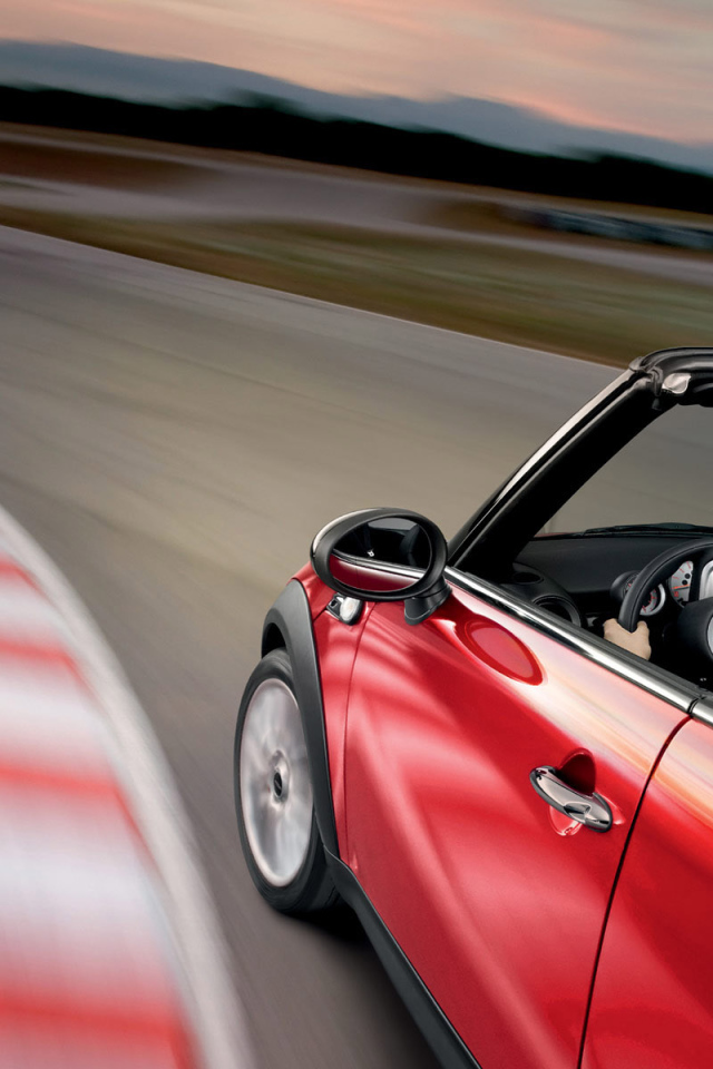 Вхождение в поворот на Mini