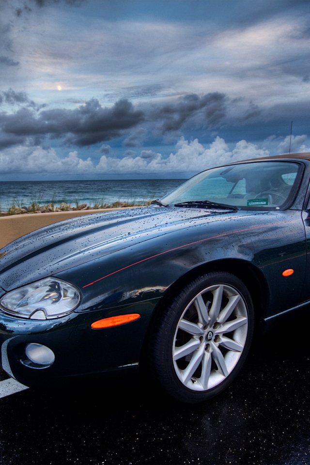 Кабриолет у моря