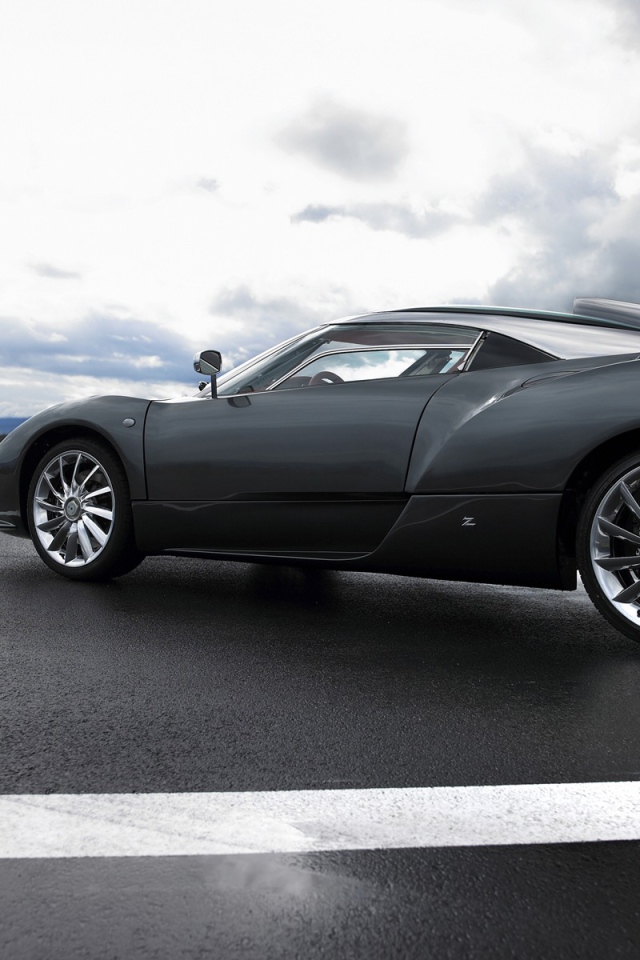 Красивый спорткар