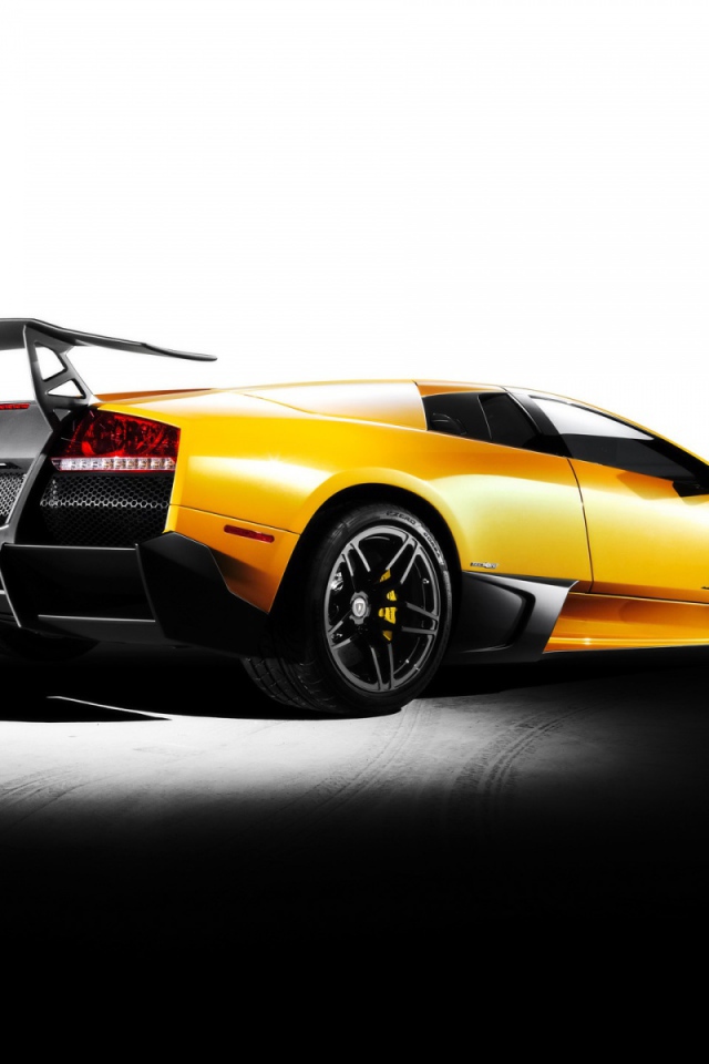 Мощный спортивный авто