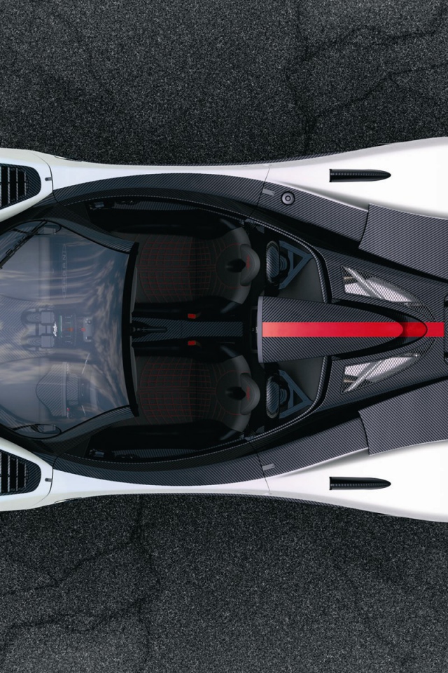 Трещины на дороге