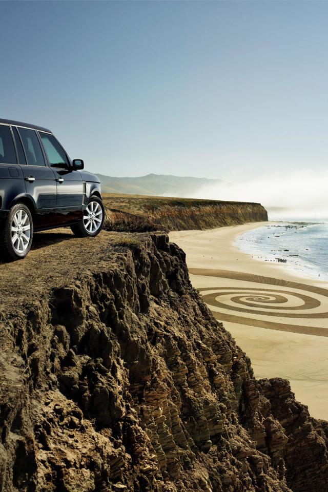 Автомобиль Range Rover