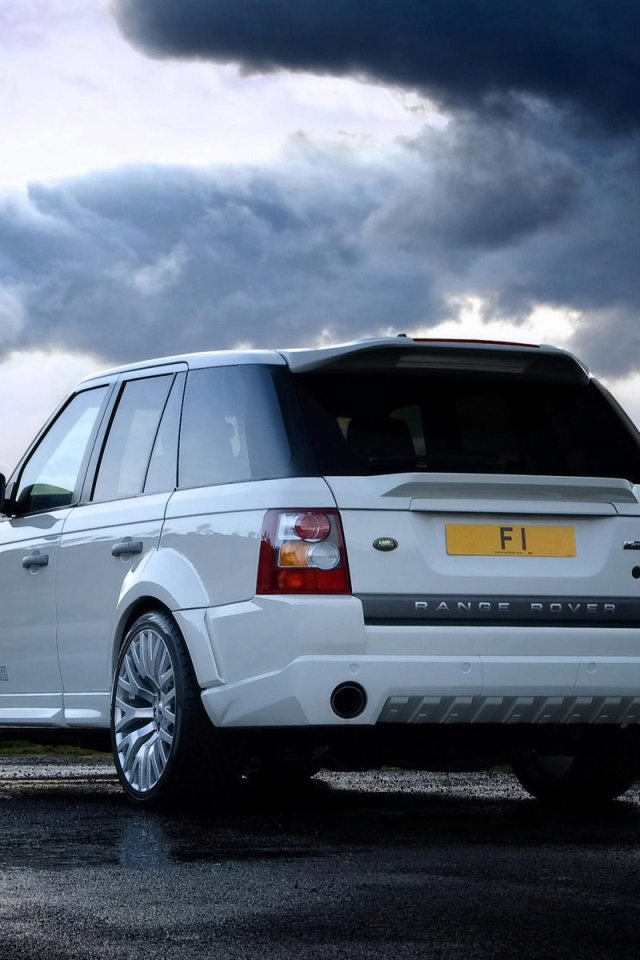 Белый Внедорожник Range Rover