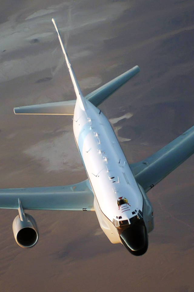 Военная авиация / самолет грузовик