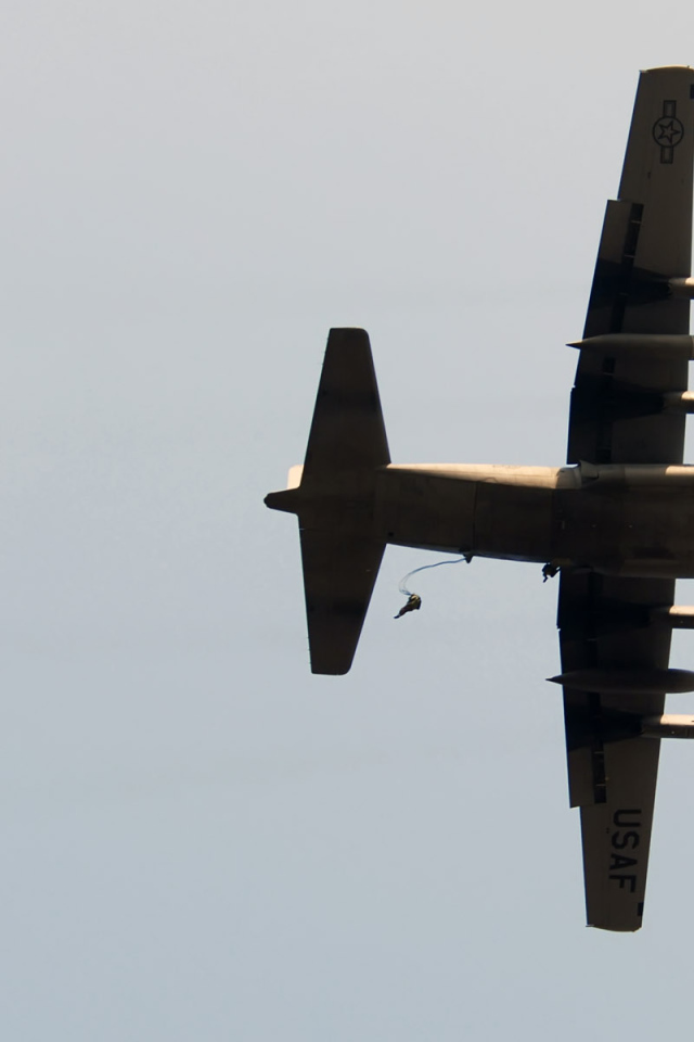 Военная авиация / выброс десанта