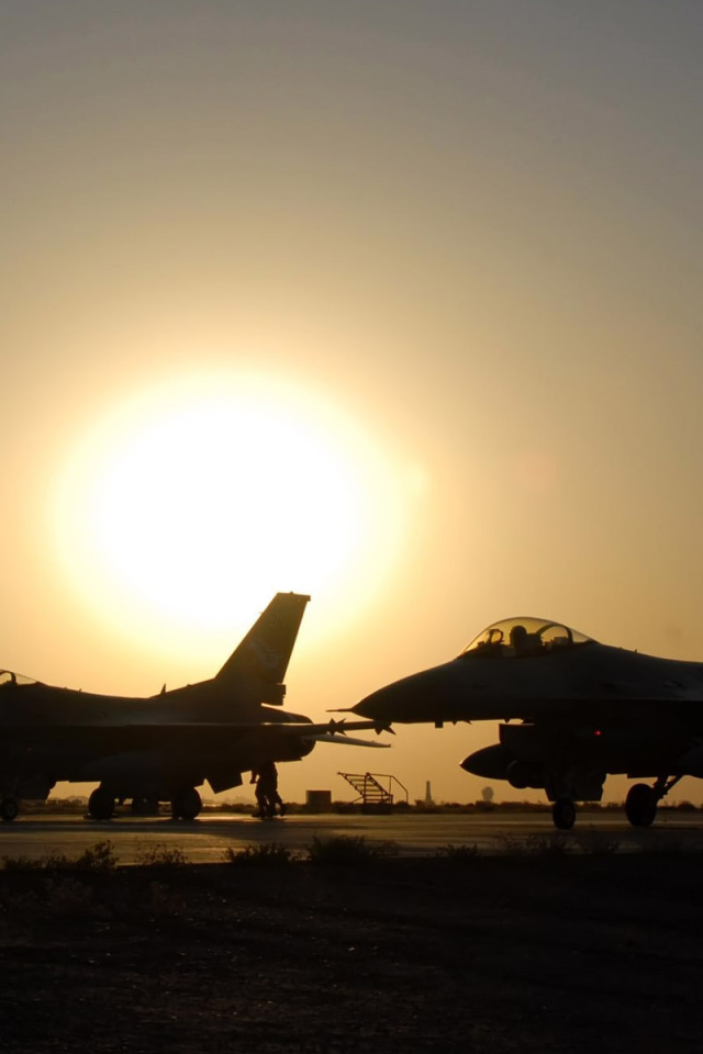 Военная авиация / истребители на закате