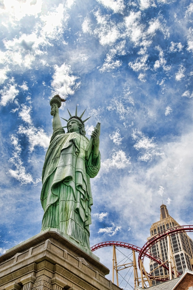 Статуя свободы