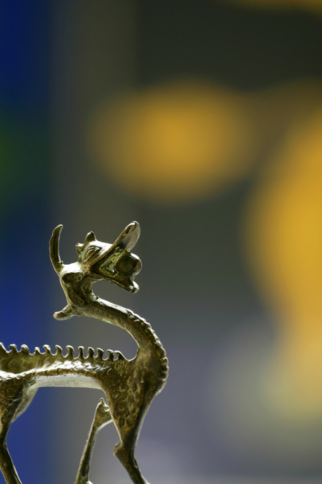 Китайская фигурка