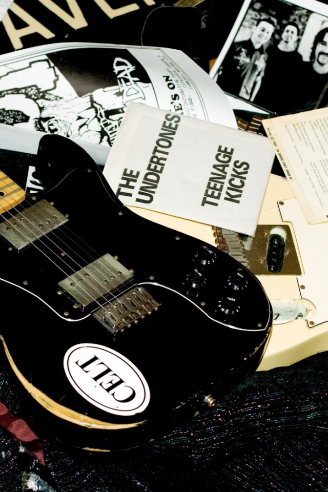 Электрогитара