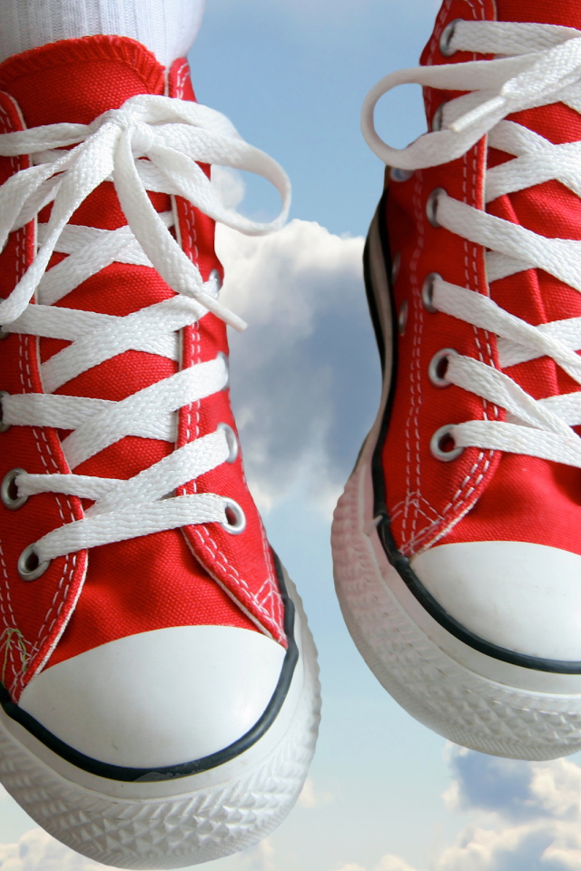 Красные кеды