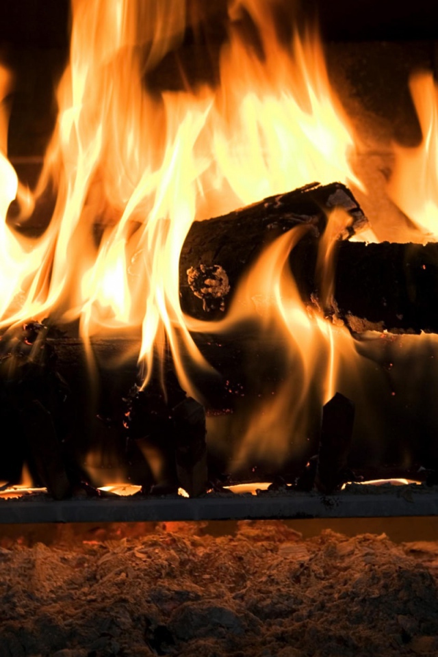 Огонь в камине