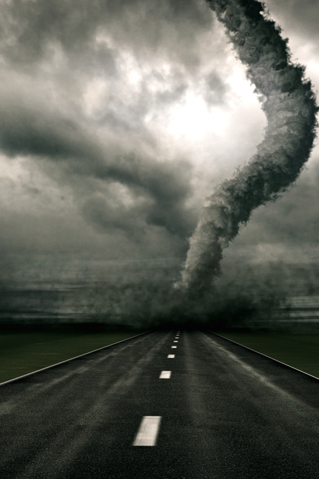 Смерч на дороге