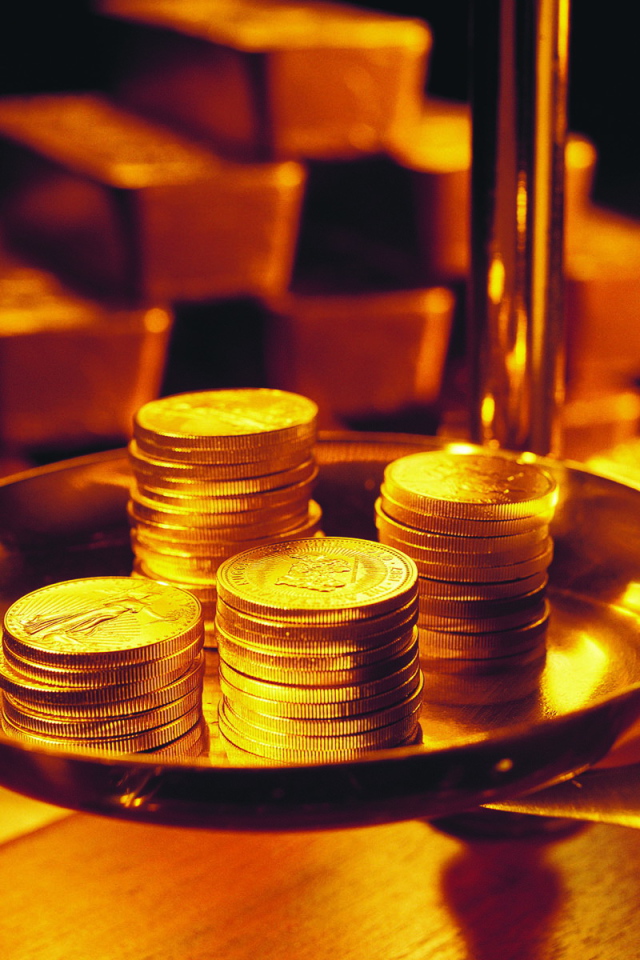 Монеты на весах