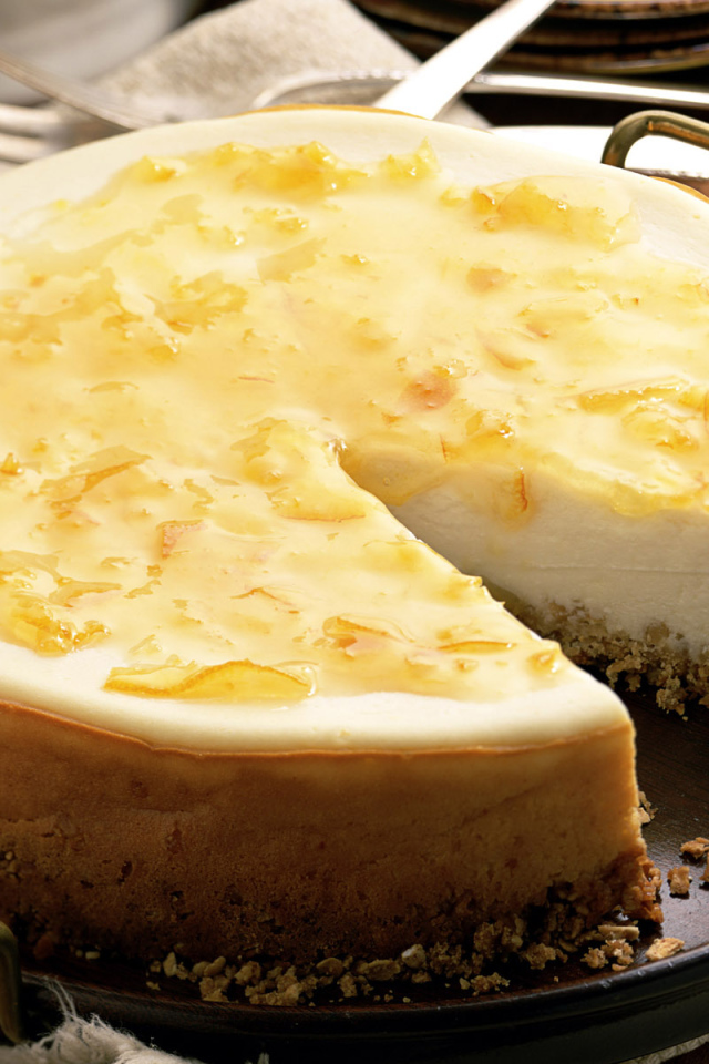 Блюдо с пирогом