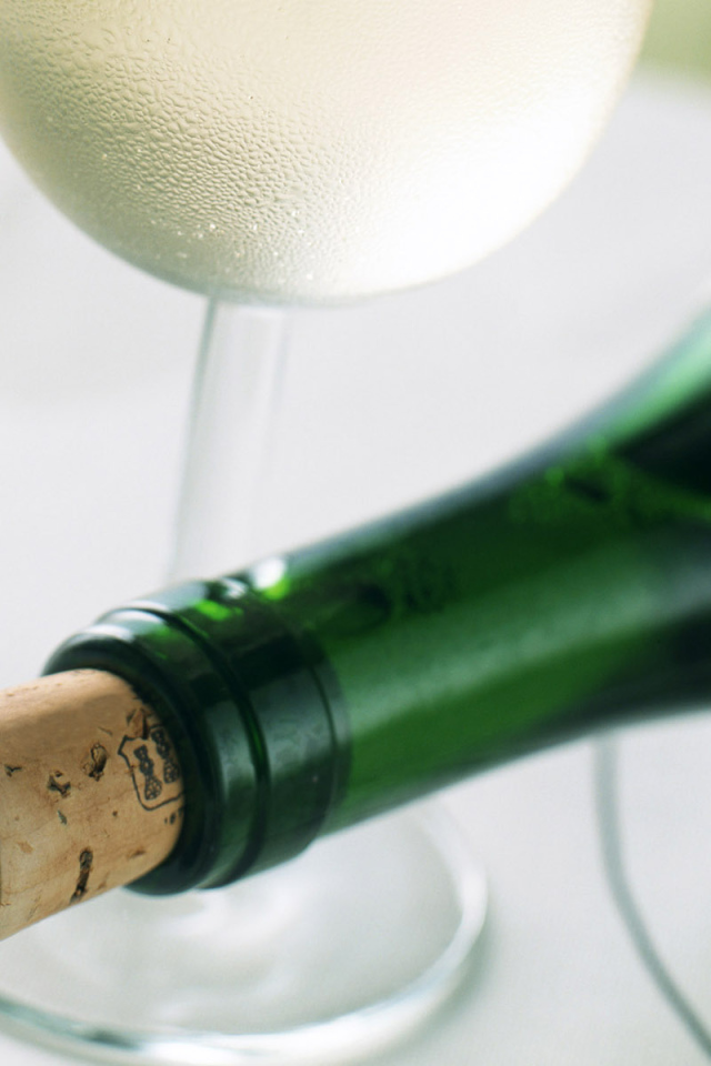 Бутылка вина