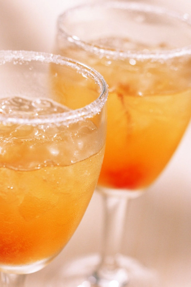 Сахар по краям бокала