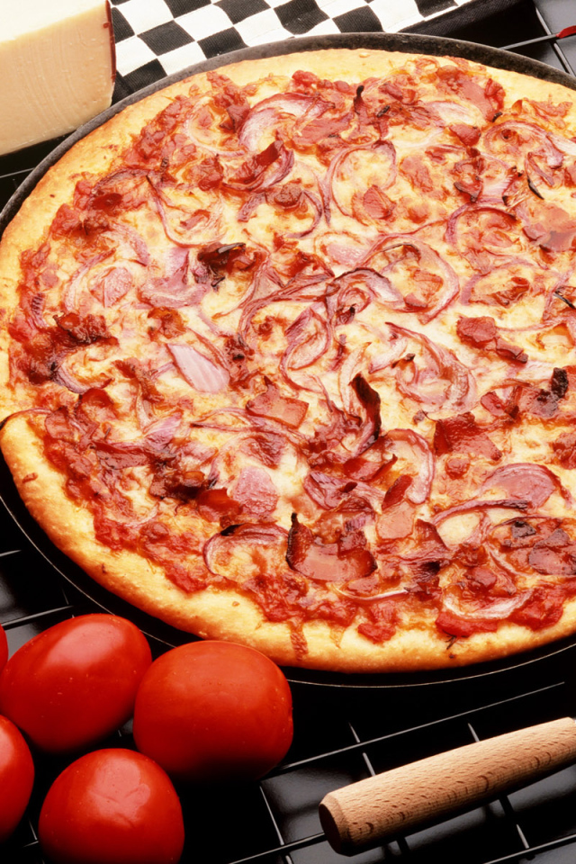 Пицца с томатом