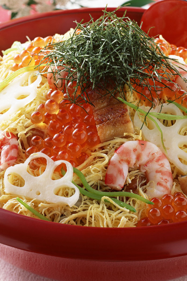 Красная икра и креветки