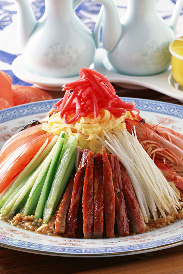 Мясо и креветки